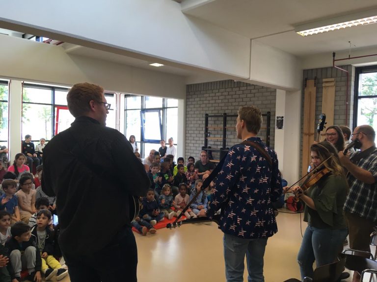 Bluegrass workshop at a school in Rotterdam (Netherlands) for the Rotterdam Bluegrass Festival