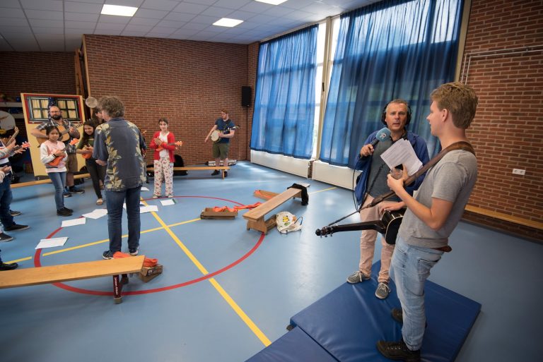 Bluegrass workshop at elementary school in Rotterdam